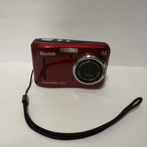 Kodak PIXPRO FZ43 Ruby Red Digital Camera